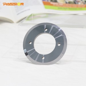 Circular slitting blades for paper tube